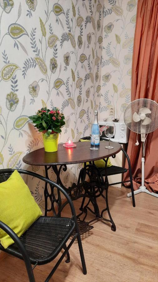 Appartamento Madlena Buduar Riga Esterno foto